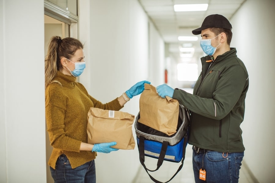 Lockdown food delivery